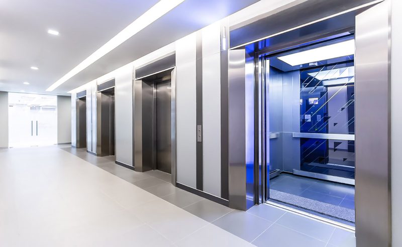 Aufzug Bürogebäude Berlin Mitte